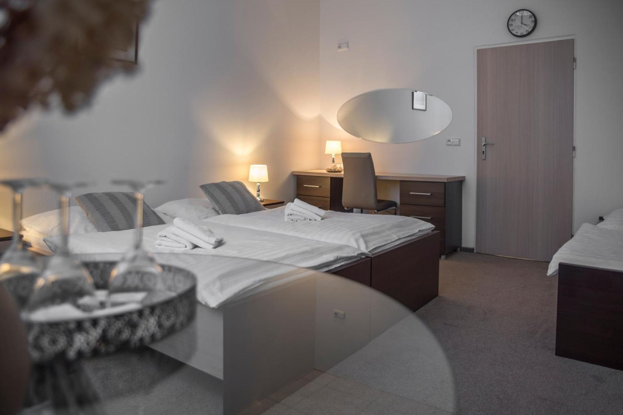 Classic Apartmany Trinec Eksteriør billede